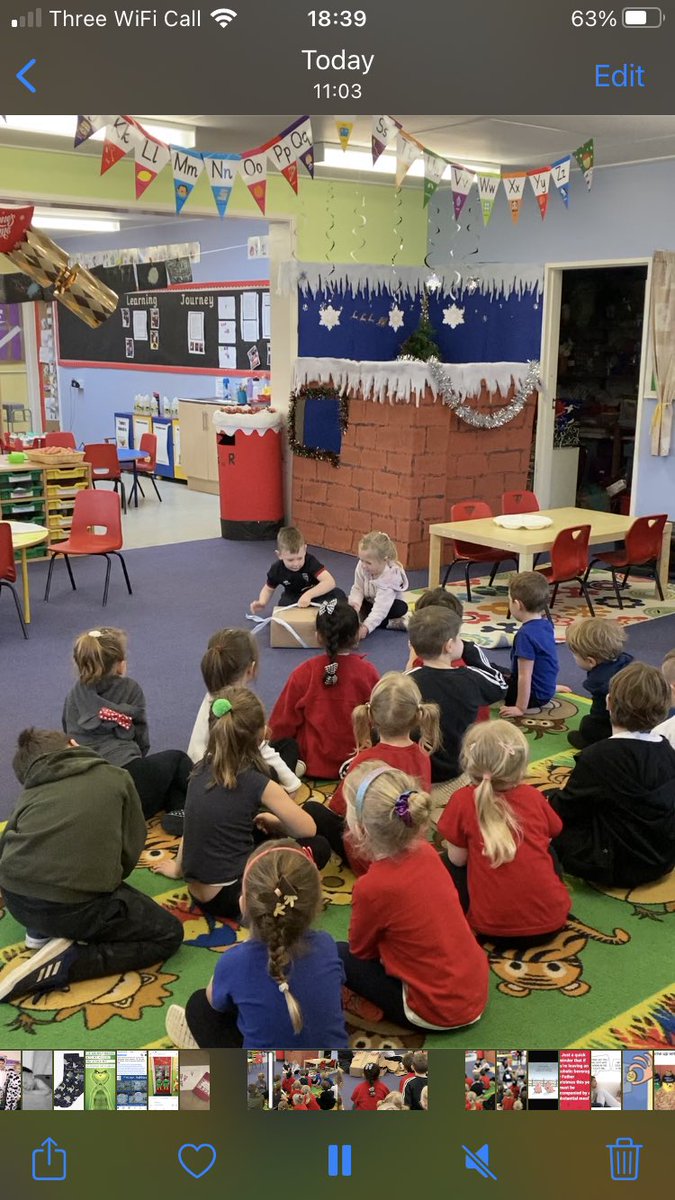 CherryPrimary's tweet photo. We were very lucky to receive some beautiful books from @WSHEnglishHub today! The children and staff were very excited and can’t wait to share them together. Thank you again English Hub. https://t.co/KIxdvfRv8q