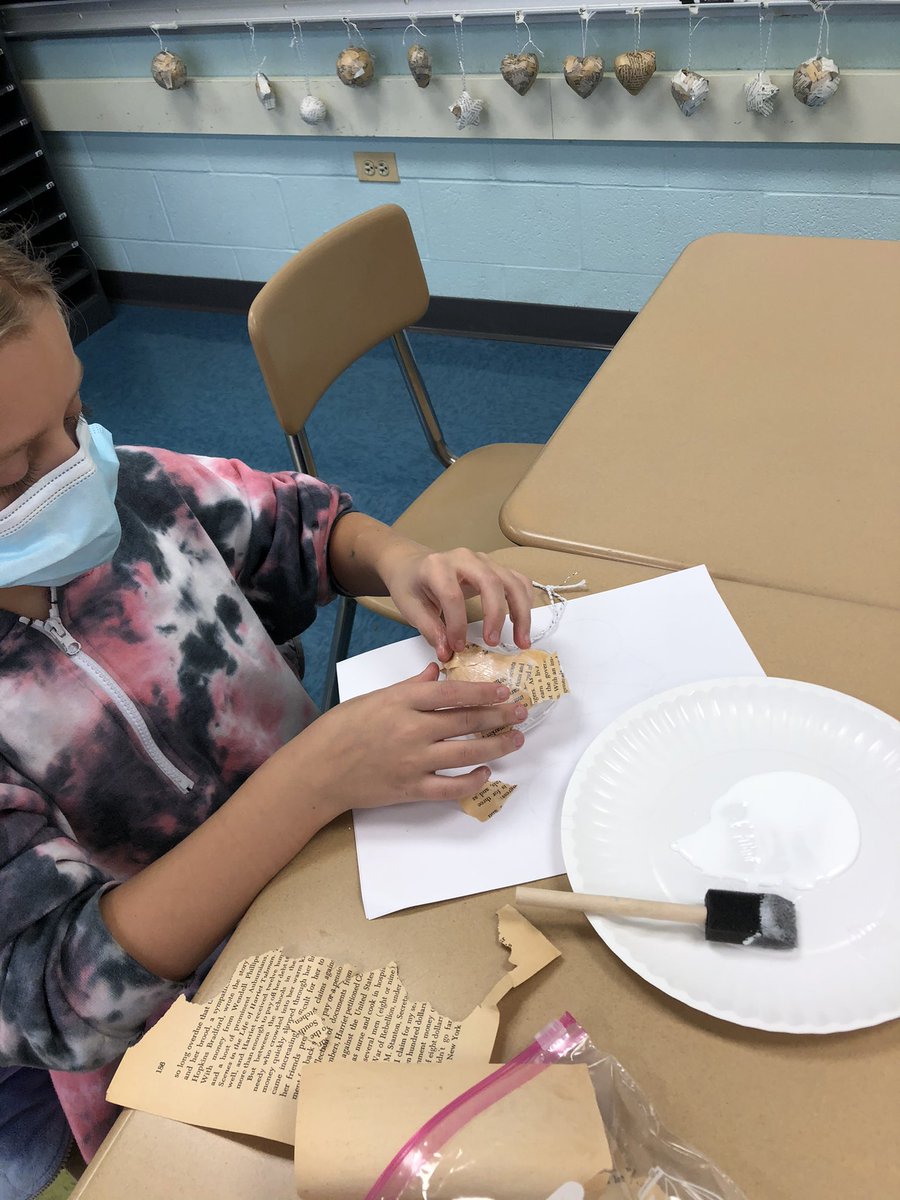 Kelly DeMarco tweet media