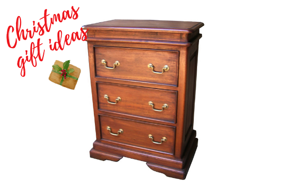 LSB_Furniture's tweet image. For the music lover in your family - not everyone downloads their music you know!⁠
⁠
Just think with 3 drawers each holding 75 CD's each that is 225 CD's tidied away 😉⁠
⁠
lockstockandbarrel-uk.com/3-drawer-cd-ch…⁠
⁠
#mahoganyfurniture⁠
#cdstorage⁠
#mahoganychest⁠
#mahoganychestofdrawers