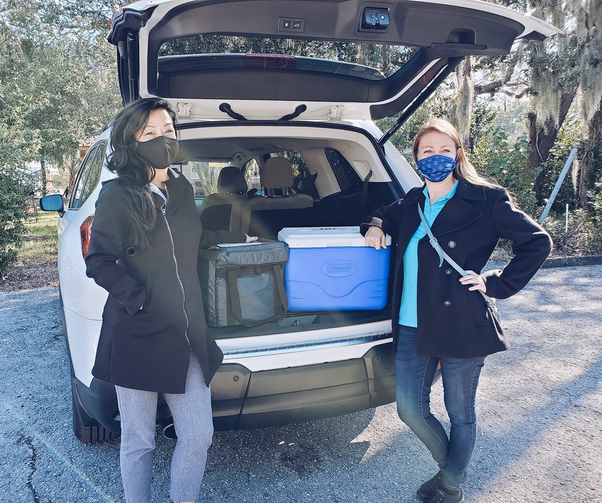 It's Subaru #SharetheLove season! Purchase a Subaru from @ReevesSubaru and $250 will be given to our Hometown Charity <a href="/MOWTampa/">MealsOnWheelsofTampa</a>! 
Not ready to purchase a vehicle? Consider volunteering. Today, my friend (&amp; #SubaruAmbassador) Stephanie helped us deliver meals on MOW adopted route.