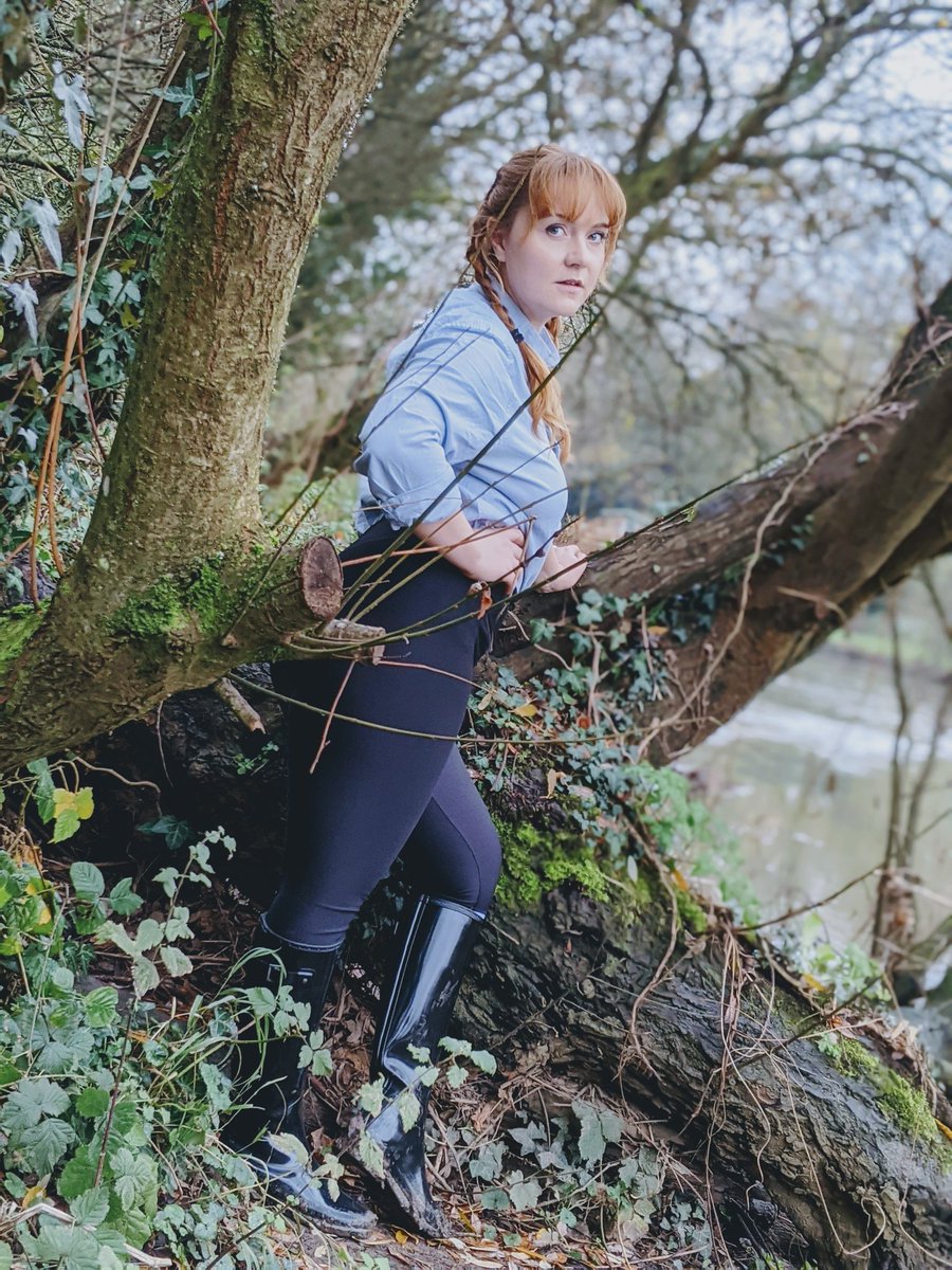 Shannon Huxley on X: Happy Welly Wednesday! I enjoyed a nice walk today in  my Hunter Welly Riding Boots and Plastic Mac Raincoat. What've you been up  to? Xx #wellywednesday #hunterwellies #rubberboots #
