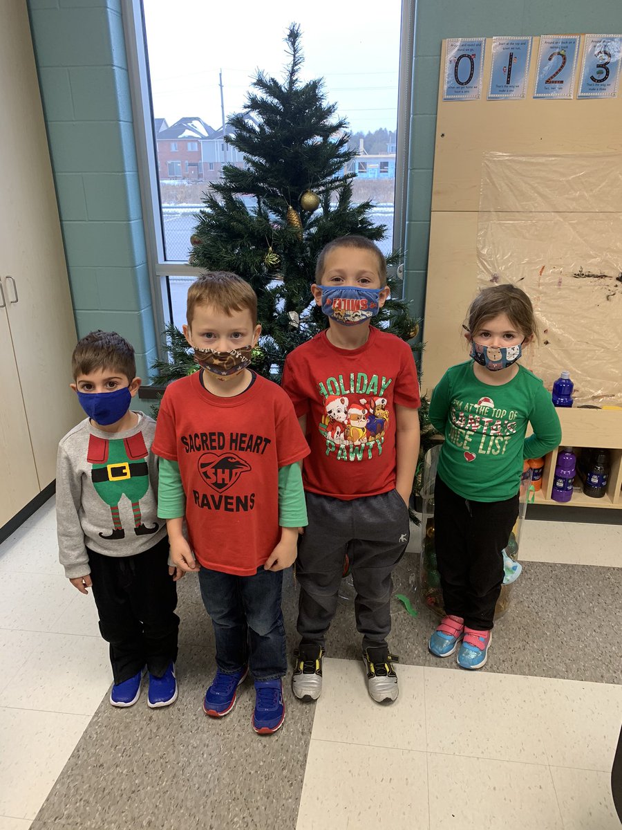 mrsbolger3's tweet photo. Ugly Christmas Sweater Day! @rockwoodheart https://t.co/DQcQZeJqxm