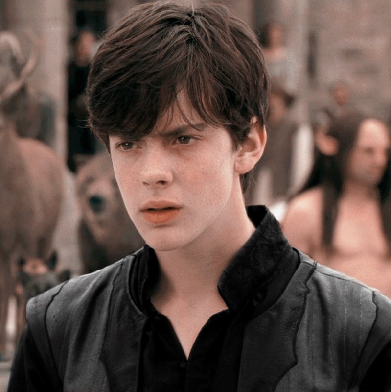Skandar Keynes in The Chronicles of Narnia series (a thread)