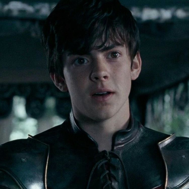 Skandar Keynes in The Chronicles of Narnia series (a thread)