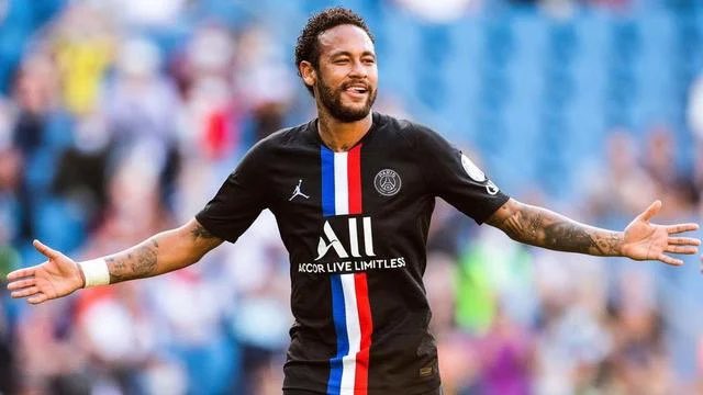 MyPSG's tweet photo. Quelle chance de l’avoir ! #PSGIBKF #UCL https://t.co/JN8subhVcU