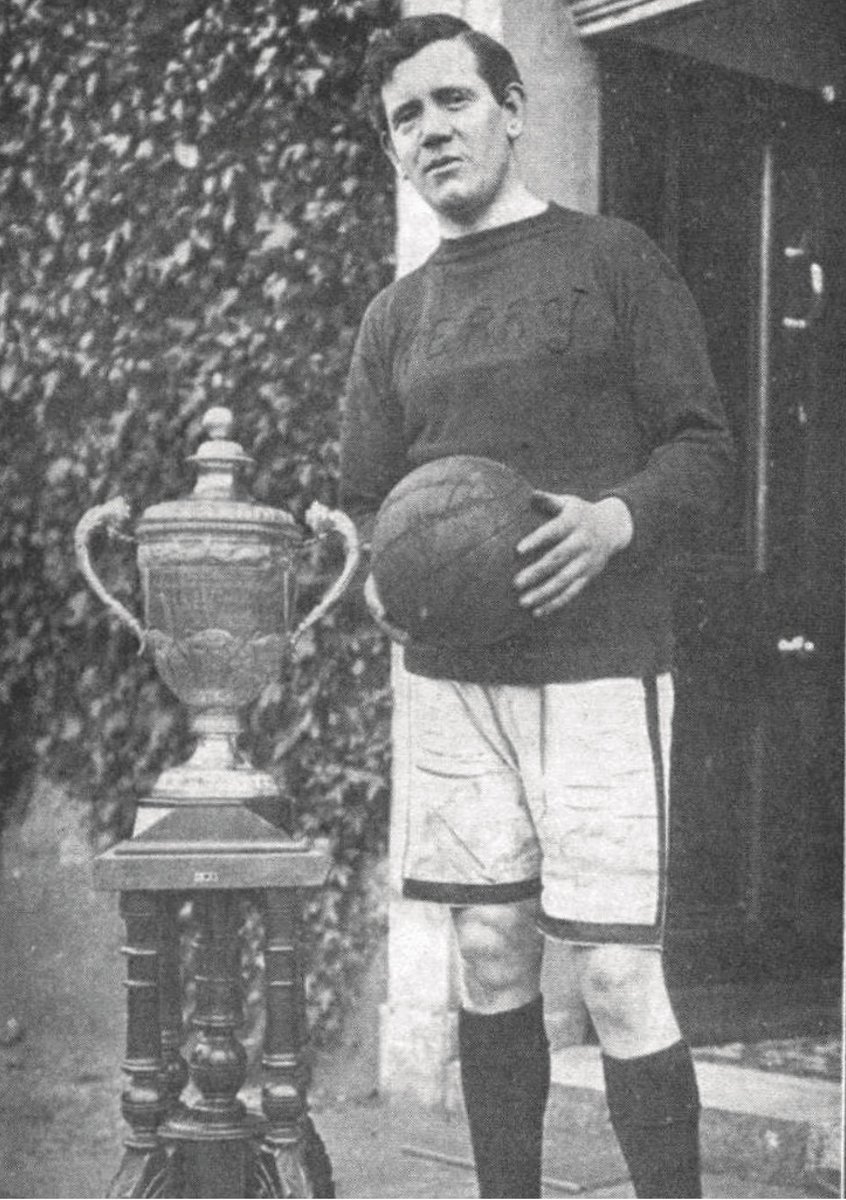 Clare went into special training in Kilkee for the final under the guidance of Kerry legend Dick Fitzgerald & All-Ireland winning hurler James ‘Sham’ Spellissy — one story being that they’d met when they were interned in Frongoch after the Rising.3/10