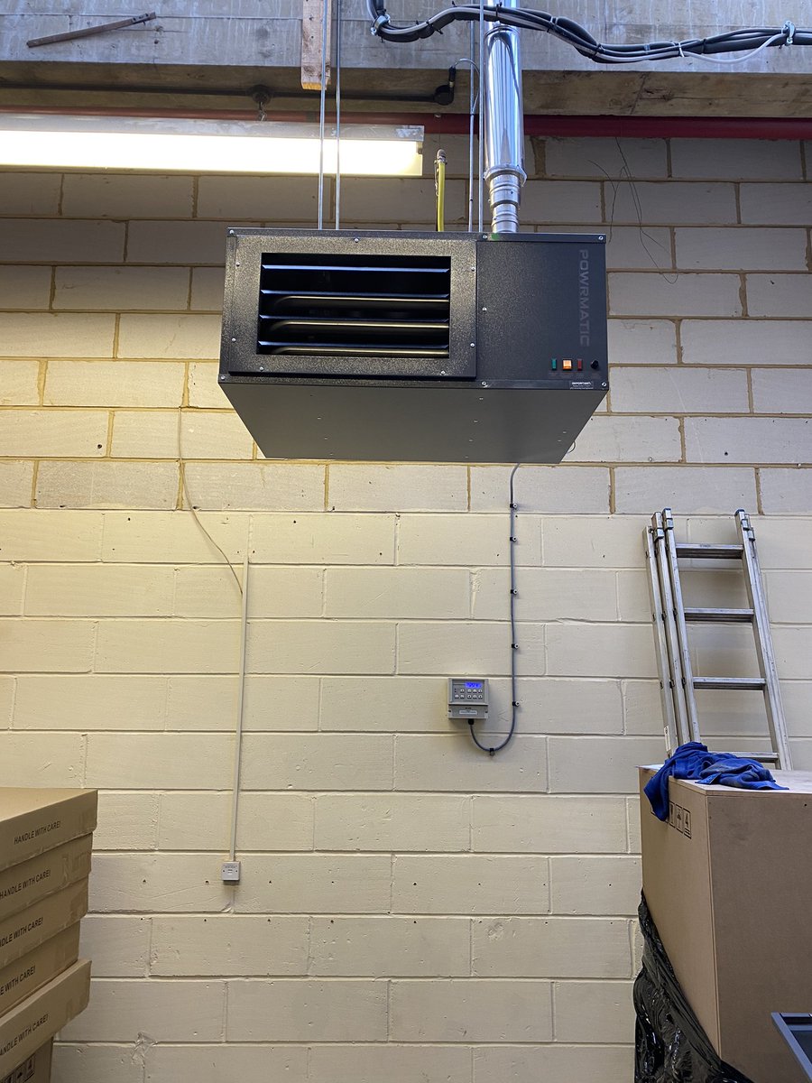 EC_Heating's tweet photo. @powrmatic LNVx15 air heater fitted this week in place of 40 yr old heater in Basildon workshop #energyefficiency https://t.co/FCDlmqUGox