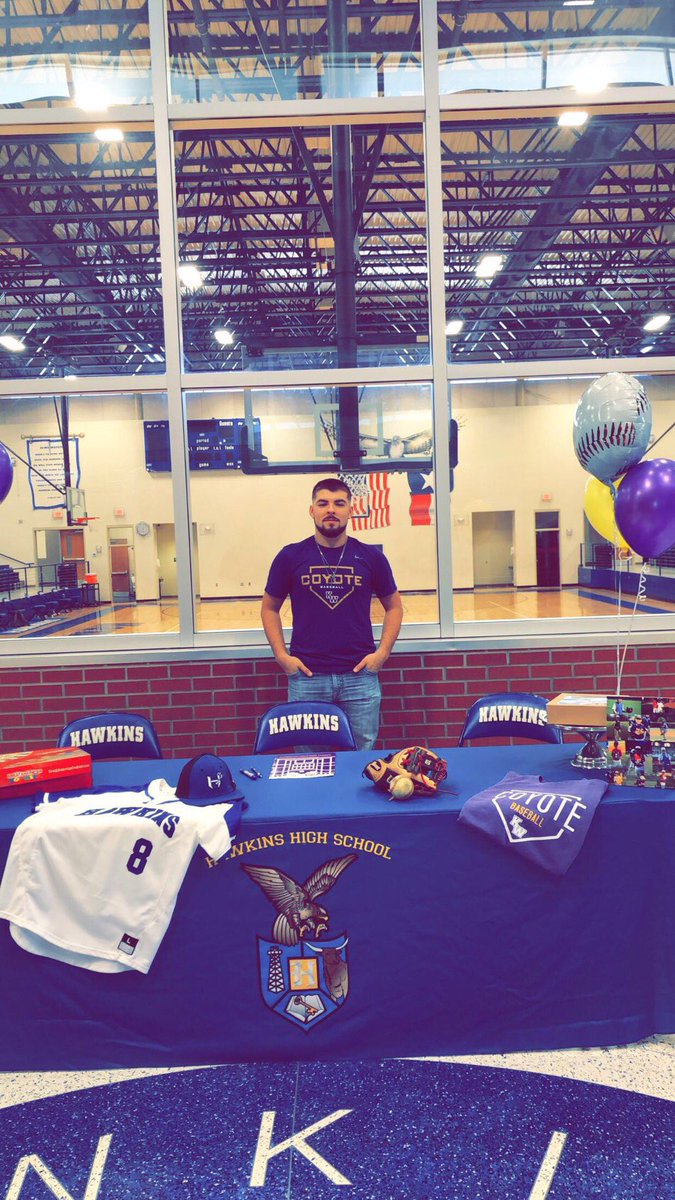 CondeZach's tweet photo. I am excited to announce I have committed to Kansas Wesleyan University to continue my athletic and academic career! I would like to thank God, my family, and my coaches for getting me to where I am today. Go Coyotes!  @KWUNeale27  @LoganStout @DConde14 https://t.co/LqjjB1nwg0