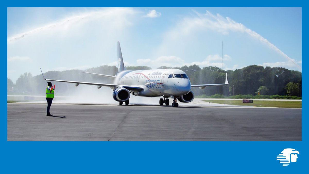Aeroméxico (@aeromexico) on Twitter photo ¡Aterrizamos en Chetumal! Gracias al Gobernador <a href="/CarlosJoaquin/">Carlos Joaquín</a> de Quintana Roo por la bienvenida y a @AeropuertosASA por hacer posible el estreno de esta #NuevaRuta que contará con siete frecuencias semanales. #SeguimosYSeguiremosVolando
@VisitChetumal ¡Aterrizamos en Chetumal! Gracias al Gobernador <a href="/CarlosJoaquin/">Carlos Joaquín</a> de Quintana Roo por la bienvenida y a @AeropuertosASA por hacer posible el estreno de esta #NuevaRuta que contará con siete frecuencias semanales. #SeguimosYSeguiremosVolando
@VisitChetumal