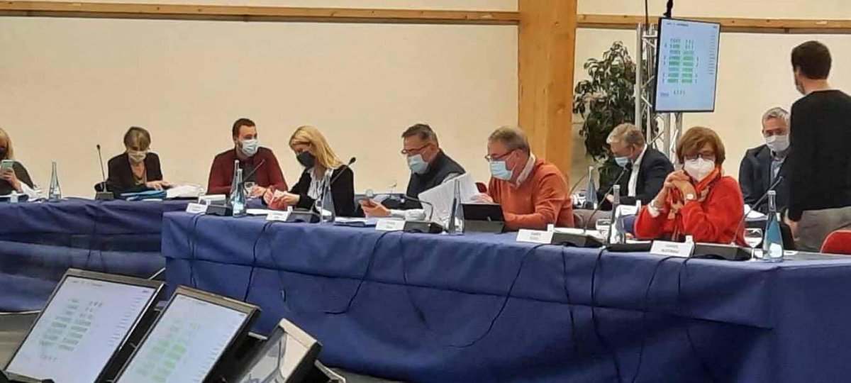 Dernier conseil communautaire de l’année pour notre maire <a href="/VArdaens/">Virginie ARDAENS</a> <a href="/AggloStQuentin/">Agglo du Saint-Quentinois</a>