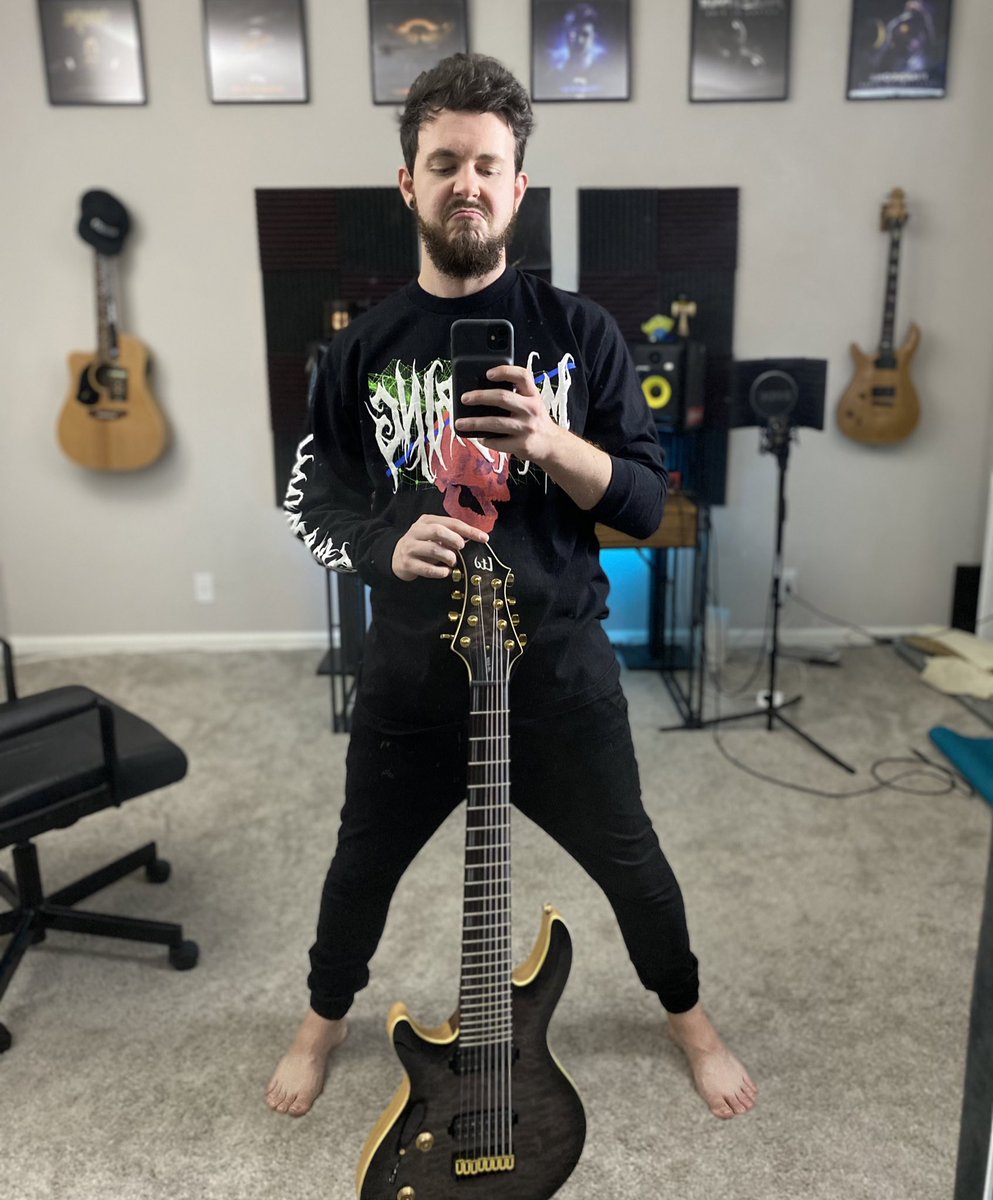 PhaseOneAU's tweet image. MY FIRST SAMPLE PACK JUST DROPPED ON SPLICE! 

And boy is it a big one! 1100+ original samples; Guitars, Drums, Basses, Vocals, fx you name it! I hope you will find it useful in your own productions 🤘🏼🖤

on.splice.com/36XFGJp