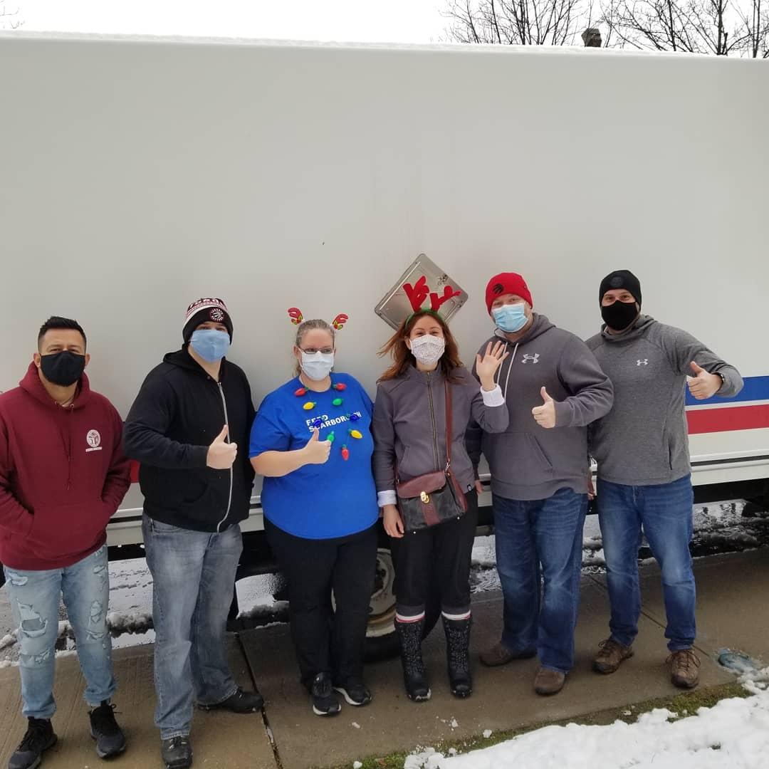 TPS41DIV_Oak's tweet photo. A big shout out to #schniders for the incredible food donation which was distributed to various food banks throughout #41division. It was incredible to see the army of volunteers helping to feed the community during this difficult time. @InspMac @TPS41Div @TPS41DivNH https://t.co/ELE18c4hXk