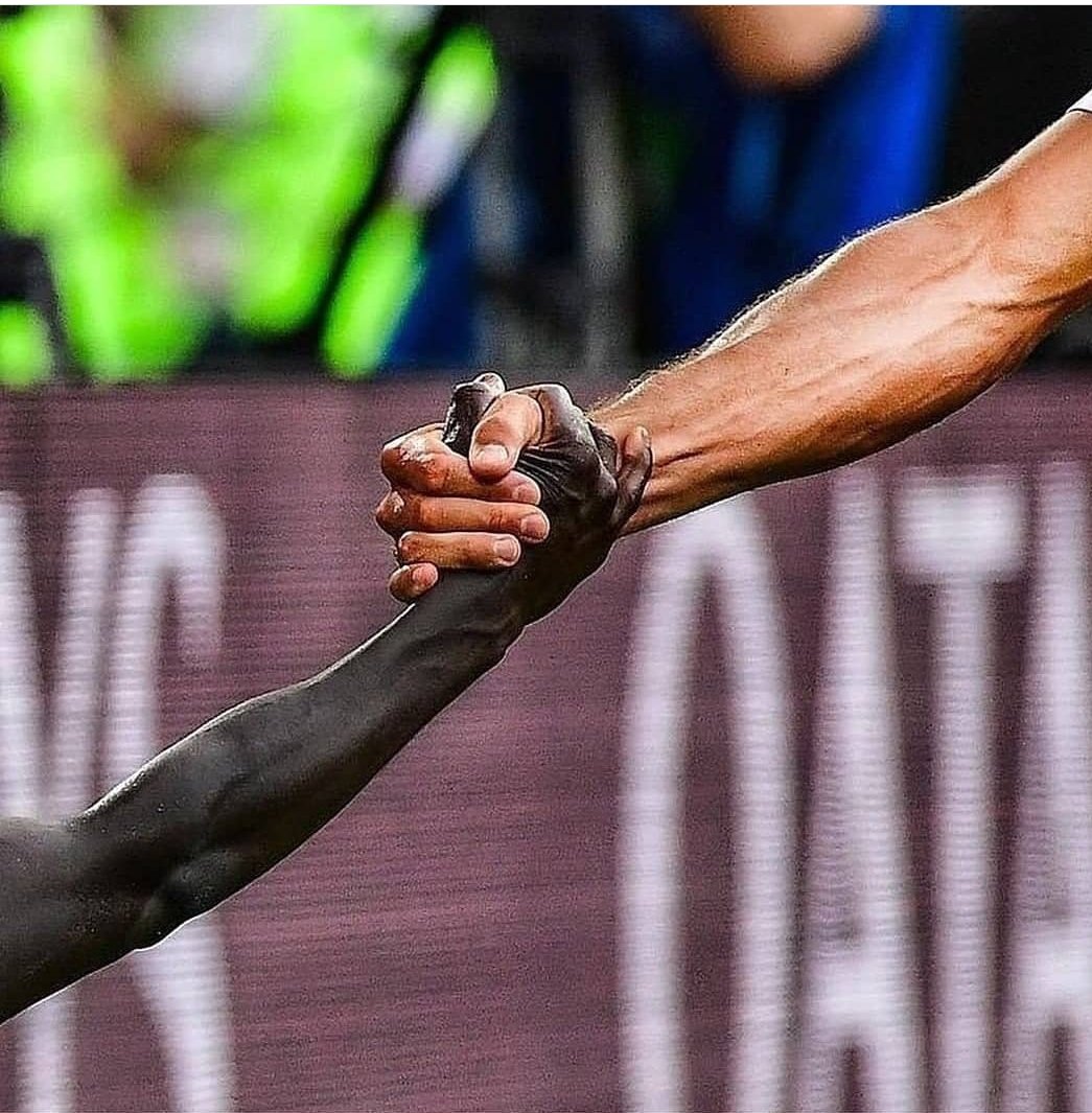 ÜSTÜNLÜK RENKTE, TENDE VE IRKTA DEĞİL, TAKVADADIR....