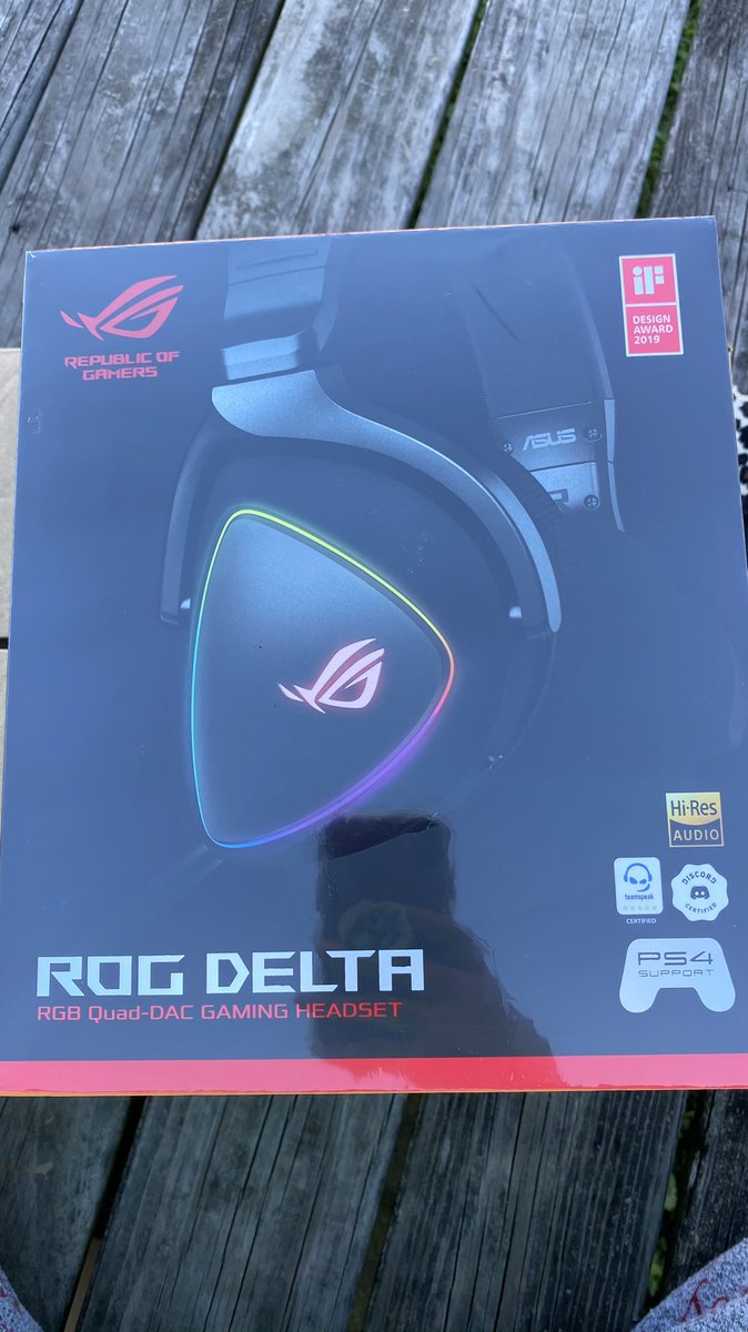 WitchyLilithTTV's tweet photo. Oh well hello new headset 😍
#happy #rogdelta #gamingheadset https://t.co/mx2RuJaTTA