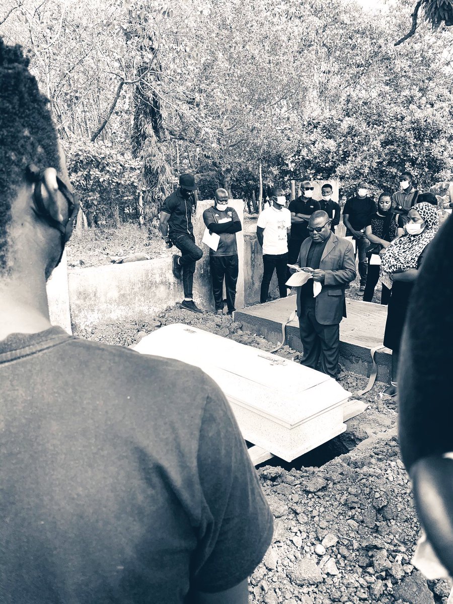 Uncle2Triplets's tweet photo. Last one for the king ✊.

 #RestInPowerShola https://t.co/ThA3JBu53y