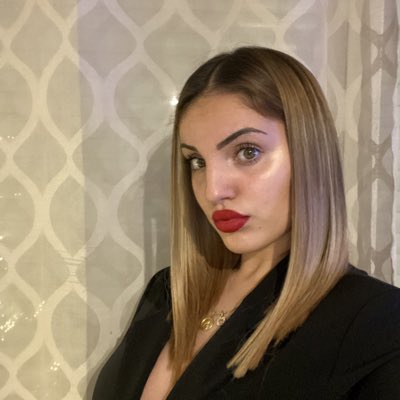 kassandrafme's tweet photo. #NouvellePhotoDeProfil https://t.co/erYu27CK2B