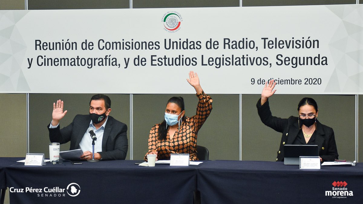 CruzPerzCuellar's tweet photo. En la reunión de comisiones unidas de @RTCSenado y Estudios Legislativos Segunda, aprobamos reformas a la Ley Federal de Telecomunicaciones y Radiodifusión, para generar condiciones de igualdad por el uso del espectro radioeléctrico que hacen los concesionarios de radio y TV. https://t.co/CKnslJ3fN6