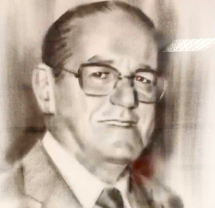 Hoy #9Dic mi abuelo, Godofredo González, estaría cumpliendo 100 años. Mi agradecimiento infinito por haber contribuido a conquistar la democracia, y por defender sus valores mediante el ejercicio abnegado y honesto de la política durante toda su vida. ¡Gracias abuelo!