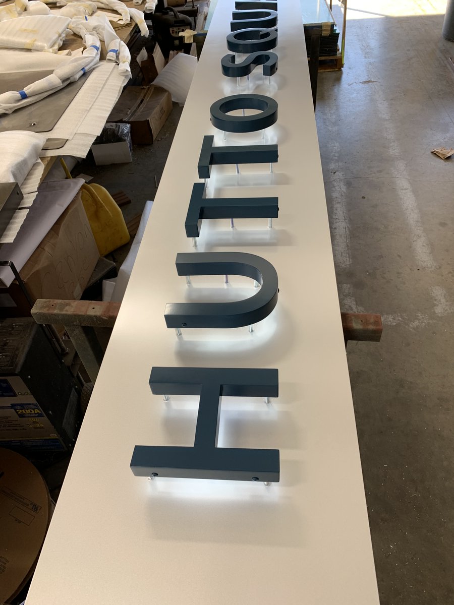 CNDSignsAustin's tweet photo. Shout out to Hutto Square on this beautiful Wednesday! Precision, glowing halos and sunny December days here in Central Texas. CND Signs is here for all your sign design dreams! 
#business #manufacturing #teamwork #cndsigns #austinsigncompany #signshopaustin #huttosquare https://t.co/esM1mj82AF