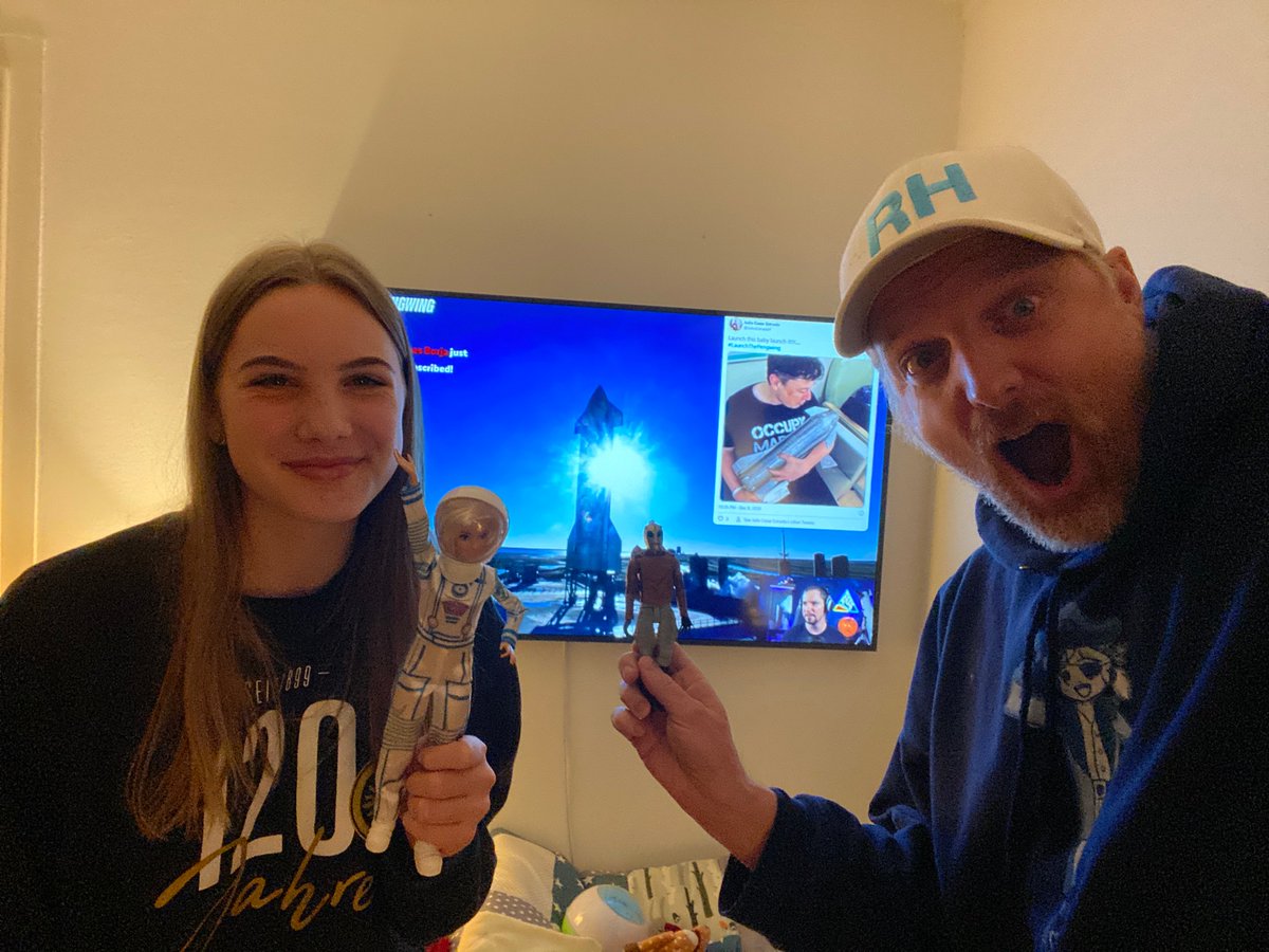 HR2RH's tweet photo. Let’s GO @SpaceX ! #HypeHypeHype from Berlin

#LaunchThePengwing @FelixSchlang https://t.co/xhqf1rMaim