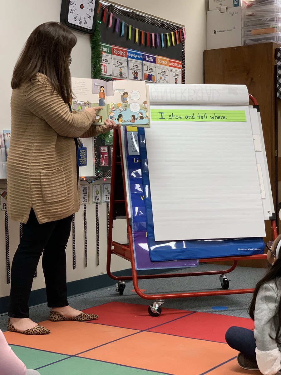 BacaWest's tweet photo. PreK developing oral language through the use of mentor texts & pictures. Oral language development is important to future readers and writers! #bisdpride @NeyKnights @Danawest75 @RitaC11900705 @whitney_larocca https://t.co/W1N1vaQt4n