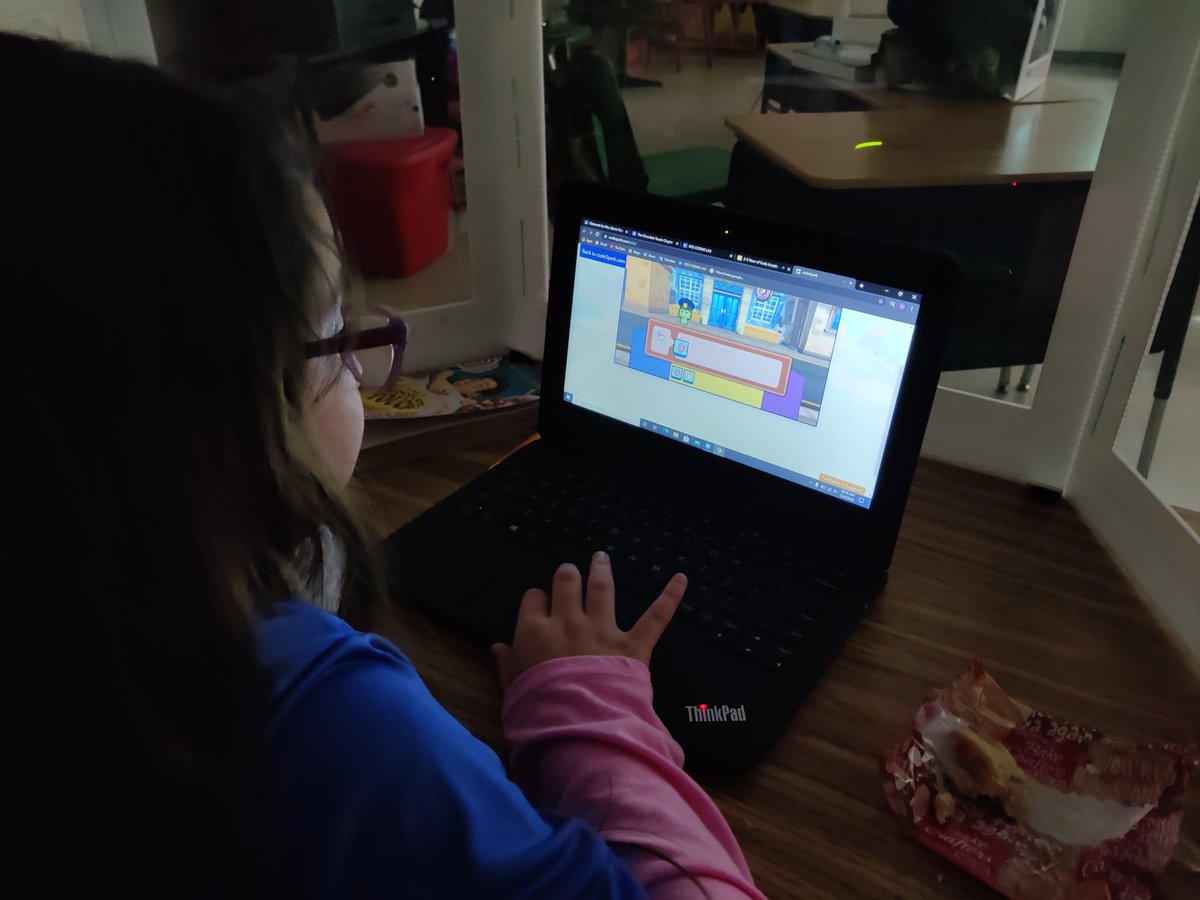 Ocelotscode's tweet image. Our 3rd day of the #HourOfCode2020 was codeSparkling 🎇🎇🎇🎇🎆🎆🎆 @codesparkapp 🙌🙌🙌 🤖👨‍💻👩‍💻 #LosFresnosCodes #Coding108