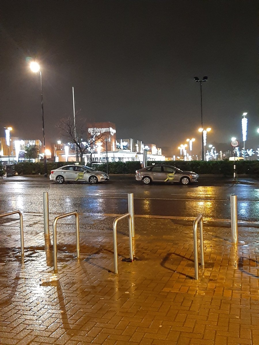 grehango's tweet photo. Day #9/12. Walking shoes soaking wet but worth it! Liz McLafferty's quote 'OMG, it's a beautiful day!' #islwalk in aid of @HFSchoolDeaf1 - 😁🚶‍♀️#islvirtualchristmaswalk  #islrun https://t.co/NeJeu72zmU