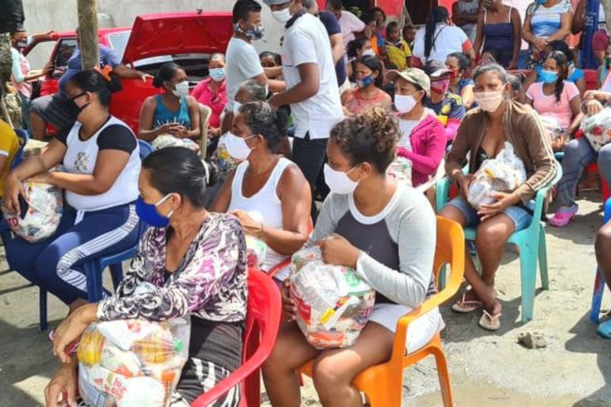 BrighterC's tweet photo. In 2020, our partner school in Colombia has faced covid, natural disasters, and most tragically, a petrol tanker explosion that took the lives of 44 residents, injuring 80 others. Despite these catastrophes, donations have helped keep food on the table for families in dire need. https://t.co/eDfQRZetWk