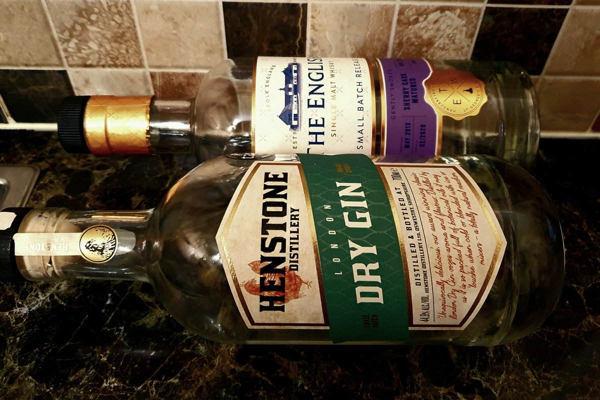 Noctor_Martin's tweet photo. Two men down!
Chris, I'm going to have to pay another visit to stock up on my all time favourite @HenstoneDistill gin (probably in Jan, get some whisky too)
@WhiskyRepMike & @englishwhisky, this may well become an 'always in the cupboard' bottle. So good!
#WeeknightDrinking https://t.co/5qtC6WP2cb