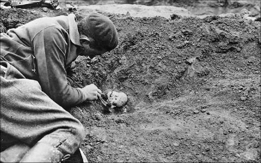 6/ By December of 1933, Parrot was already excavating at the site, and on January of 1934, a series of excavated inscribed royal statuettes resulted in confirming the mound as the site of ancient Mari.