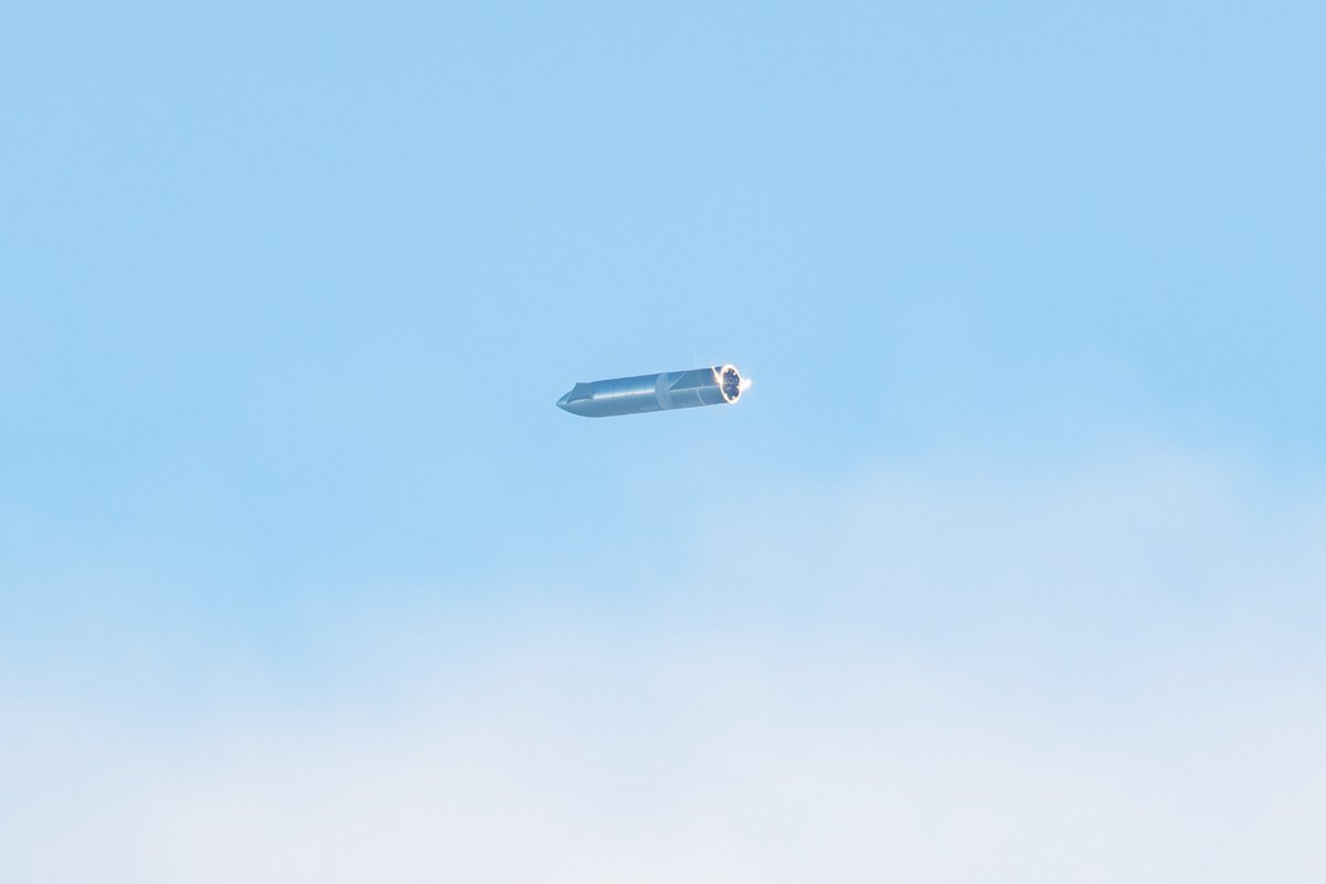 thejackbeyer's tweet image. SN8 Belly Flops into a cloud.