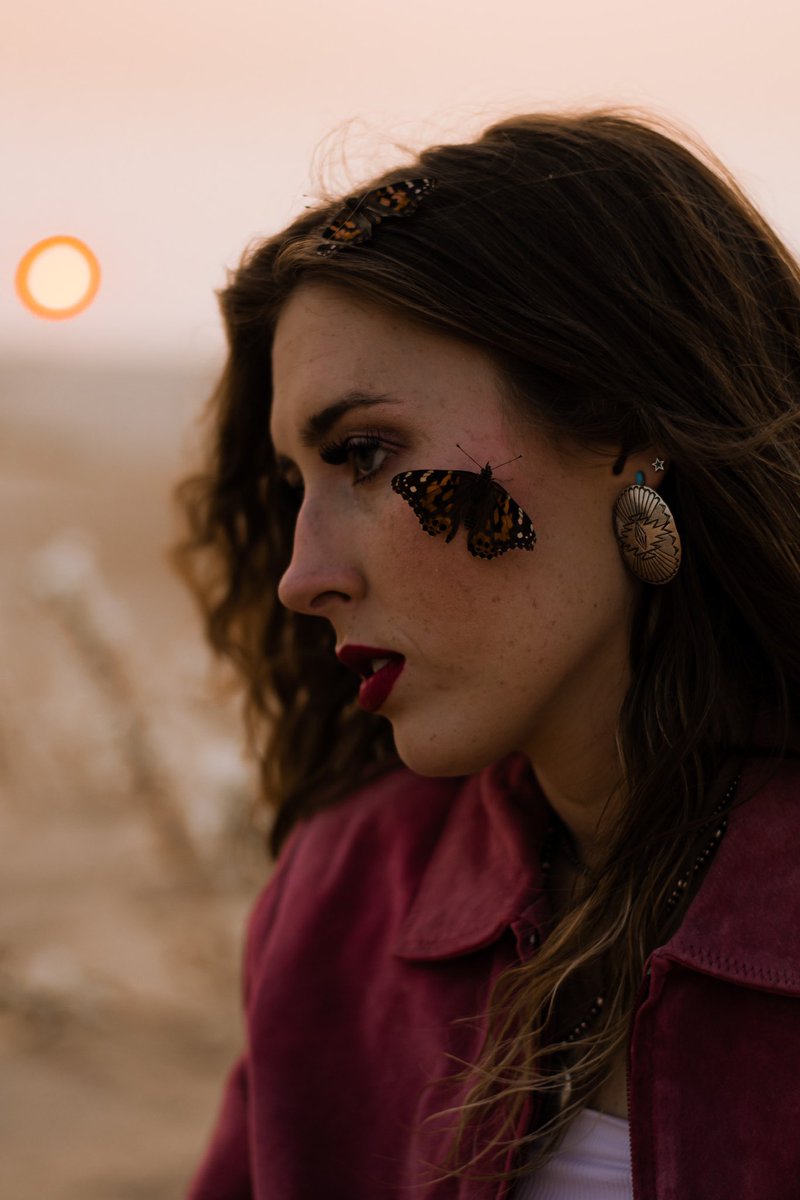 DoddsIsla's tweet photo. sundown🦋
•
•
pics:the @bmacxh herself https://t.co/mjCBySAHxE