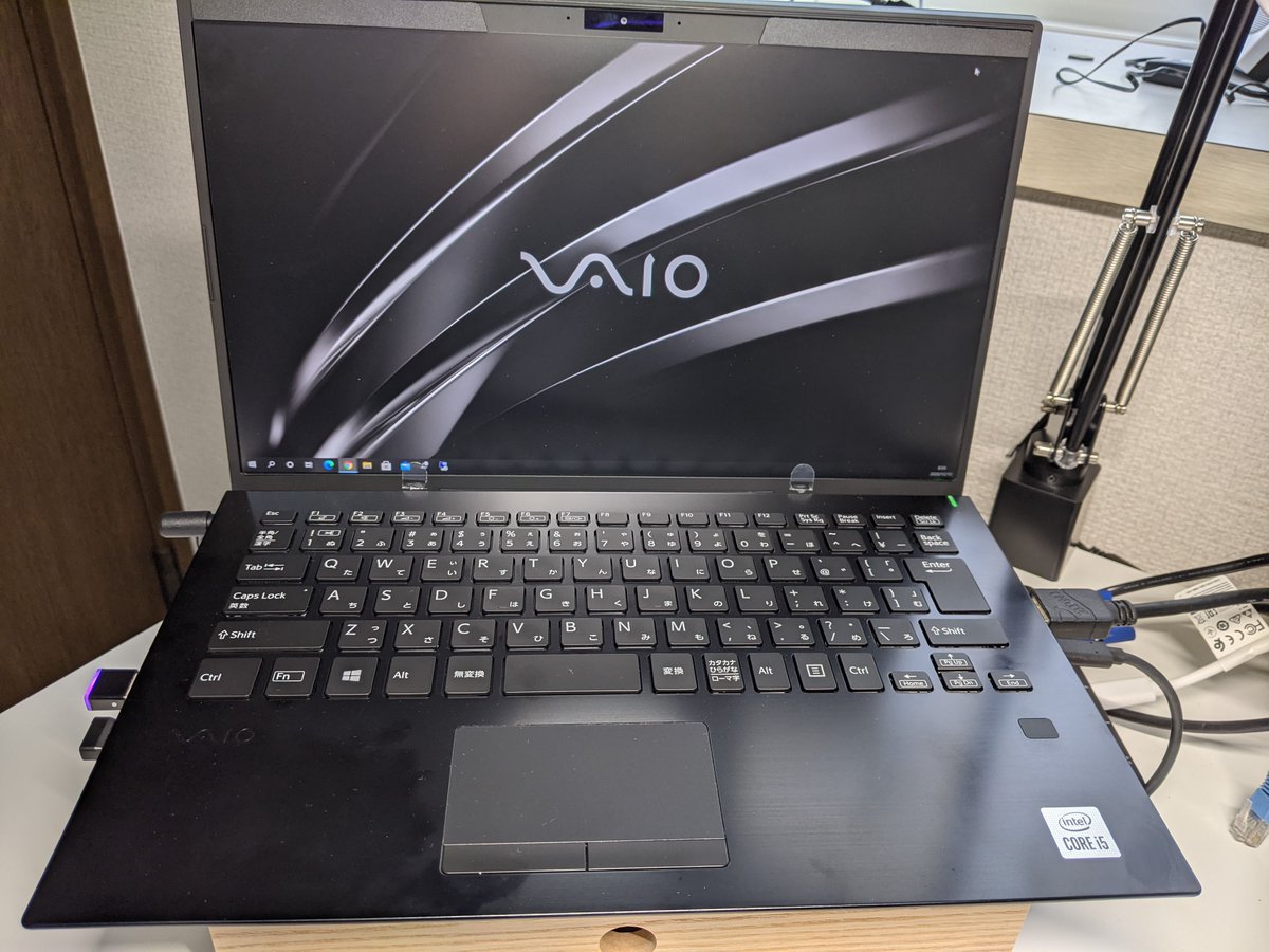 us_plus's tweet image. おはようございます！12月も中旬ですね。あと２週間ちょっと。今週はリモートワークの週です。あと一息頑張りましょう！ちなみに、モバイルPCを１２インチから１４インチに買い換えました。画面サイズ快適😊
#モバイルPC #テレワーク