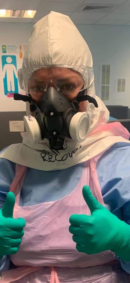 b19oggy's tweet photo. @piersmorgan @champneys My friend Julie left her family and relocated for 12 weeks whilst working on the front line. 60 hour working week in full PPE and didn't see her 8 or 5 year old unless it was through a window all that time. Selfless and brave beyond words. https://t.co/u3ibqyYncB