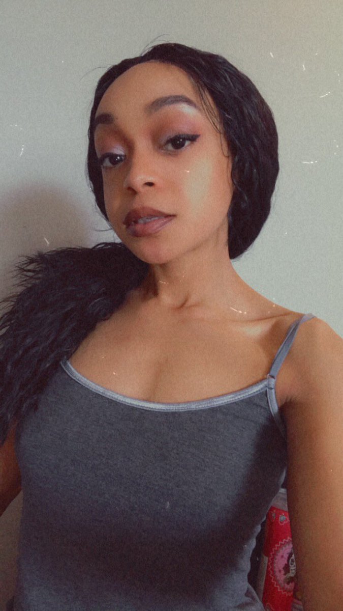 _sieeeraa's tweet photo. find ya breath 🌻 https://t.co/WK9UQRkx7n