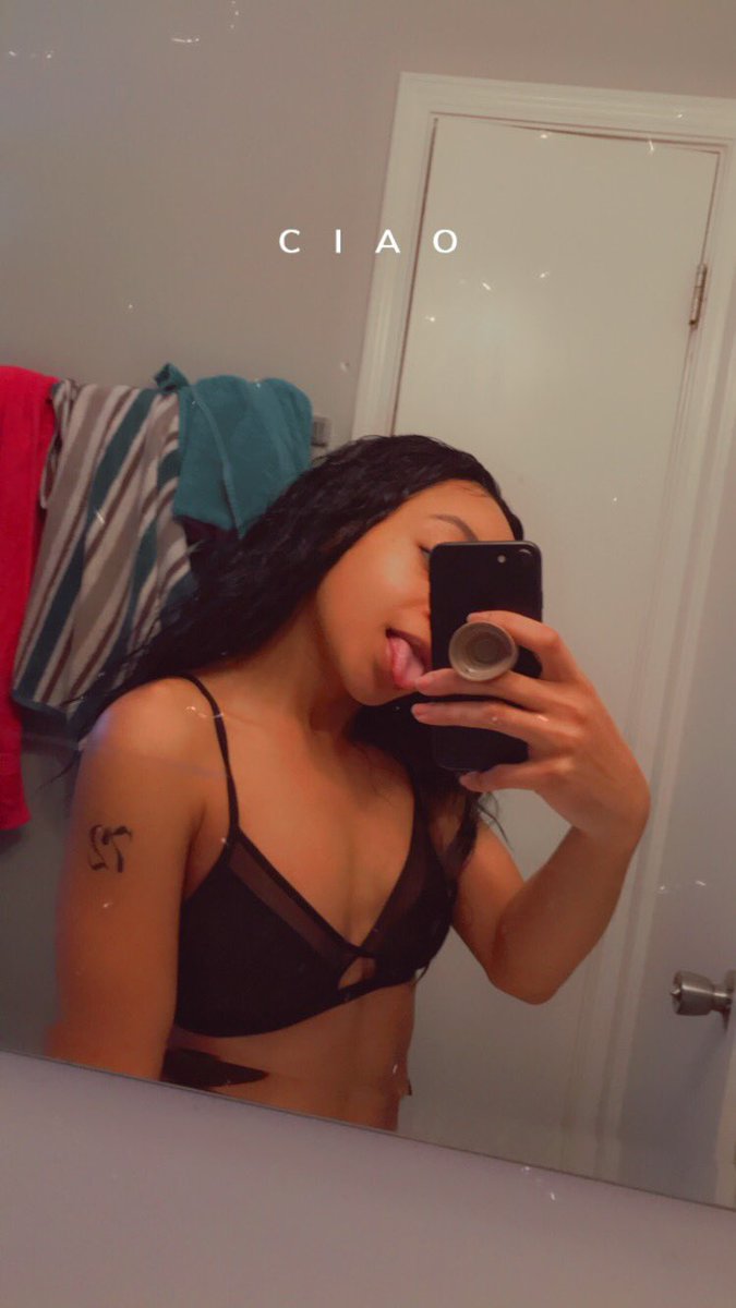 _sieeeraa's tweet photo. find ya breath 🌻 https://t.co/WK9UQRkx7n