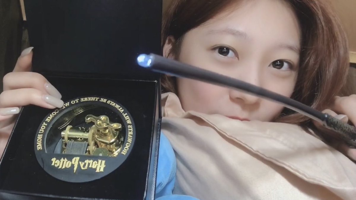 choerry pics that radiate girlfriend material — a thread