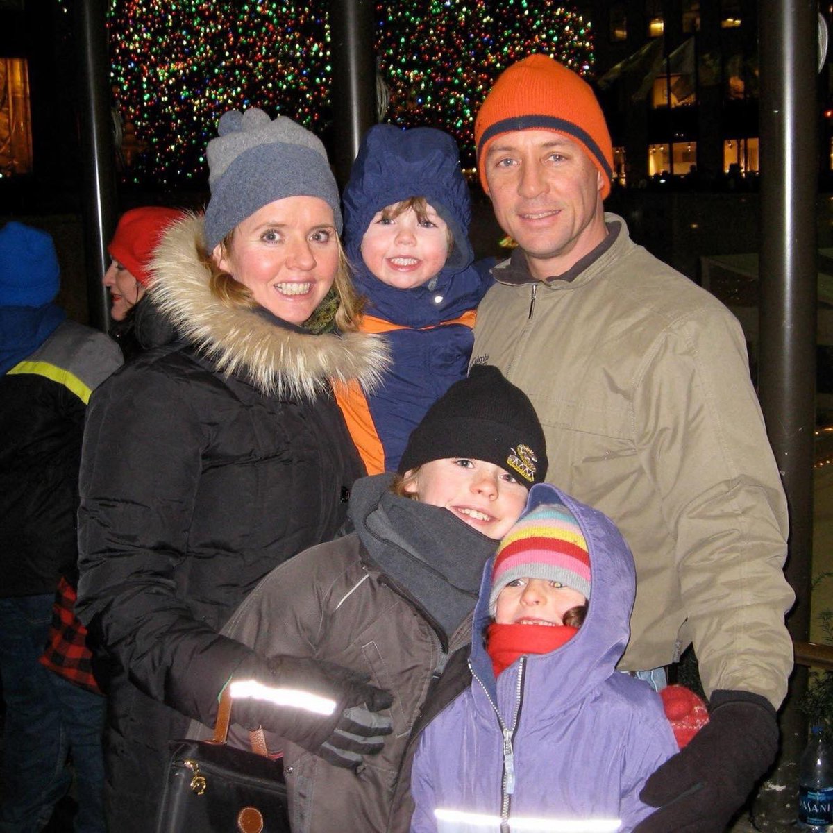 _WhatWdDanielDo's tweet image. December 9, 2012 was a Sunday. 

The five of us embarked on our annual pilgrimage to a nearby #Christmas tree farm to pick out “the best tree ever” for Christmas 2012... facebook.com/19647849714339…

#sandyhook #sandyhookpromise #saysomething #startwithhello  #wwdd #bardenmudfest