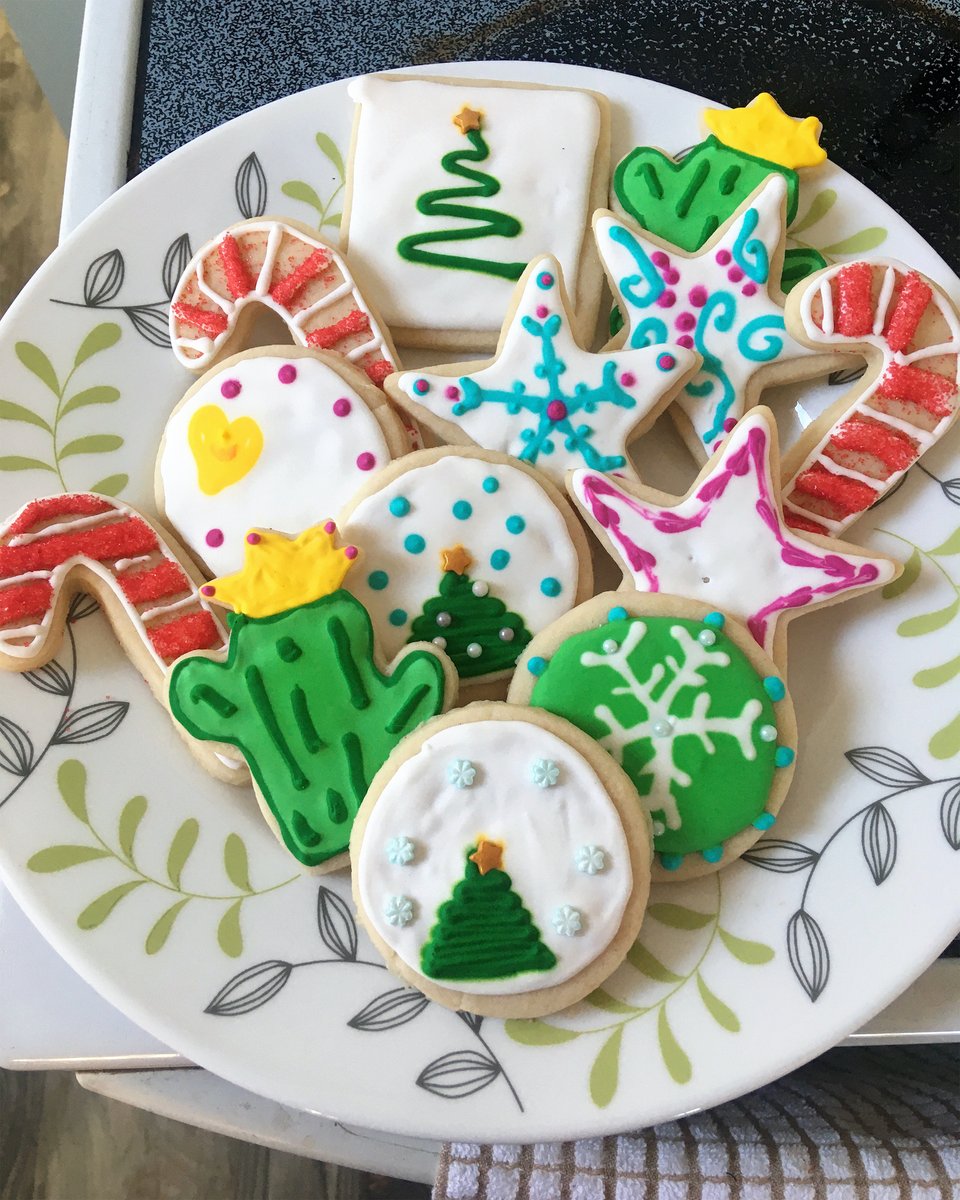 PeaceLoveFdn's tweet photo. We asked team member Kim to show us how she’s been creating peace of mind this holiday season! Check out our Stories over at https://t.co/kAUlI5k7La to see how she crafted these festive cookies 🎄🍪 https://t.co/Bsomas4ErM