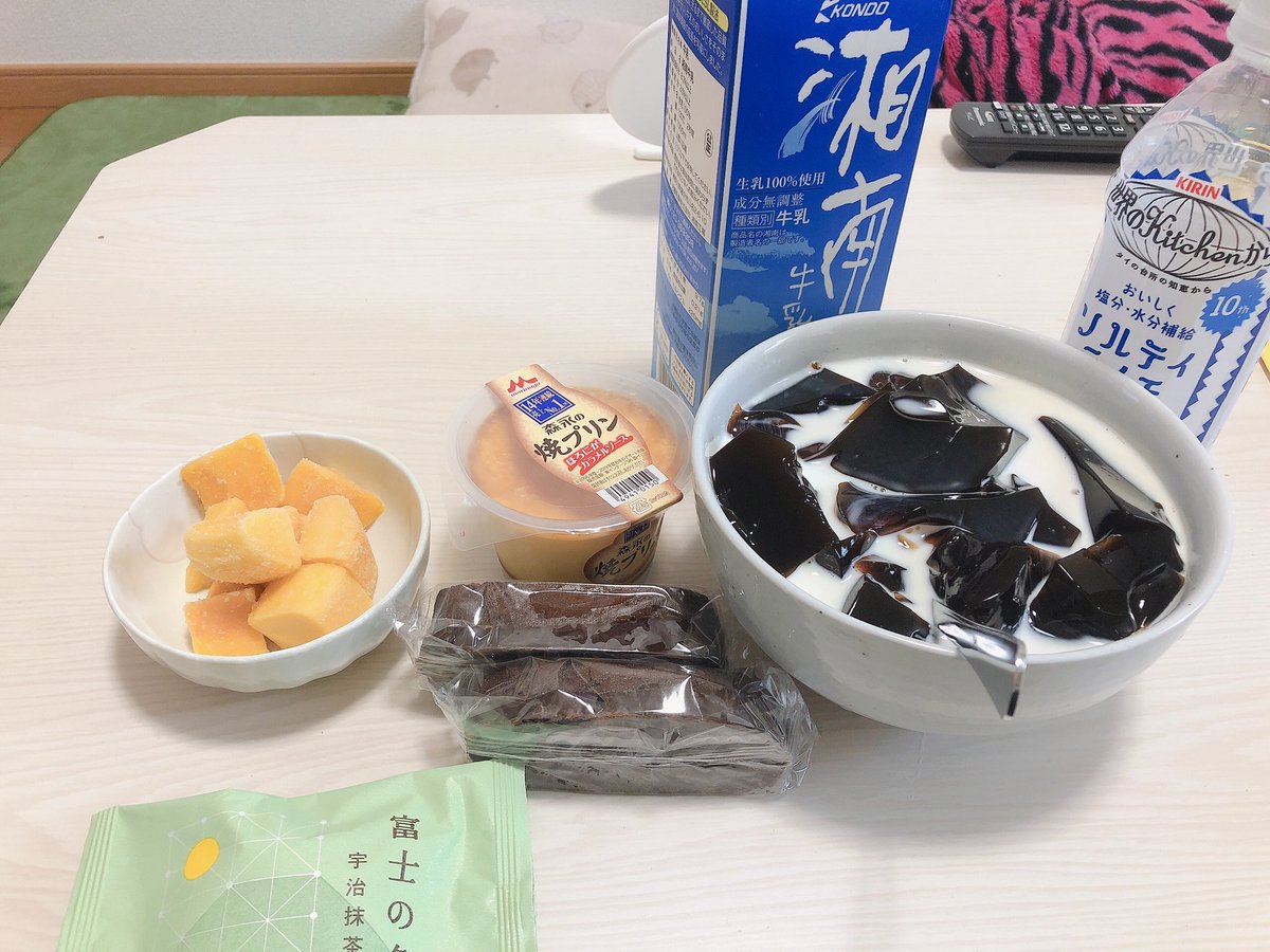 Y 朝から 過食嘔吐 カショオ