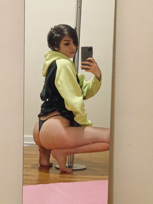 My head is spinning🥴 https://t.co/f92QZkjyCR