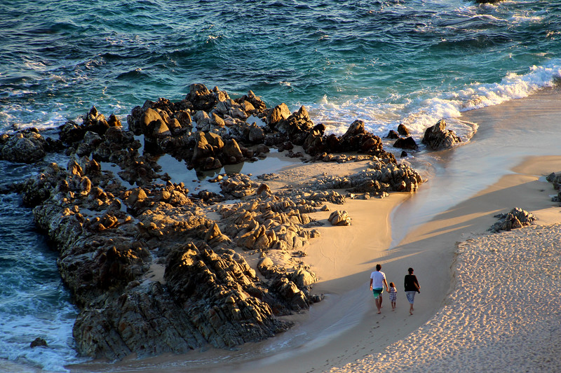 Spend Christmas, New Years on a beach:

1. Hawaii

2. Mexico

3. Dominican Republic.

Concerned about Covid?

Access members-only:

A. beaches

B. pools

C. restaurants

D. bars

vacationresorts.rentals/new-years-beac…

stay tuned for:

vacationresorts.rentals/255-u-s-destin…

<a href="/DNassySocial/">Diane Nassy</a>

#Travel #NewYears