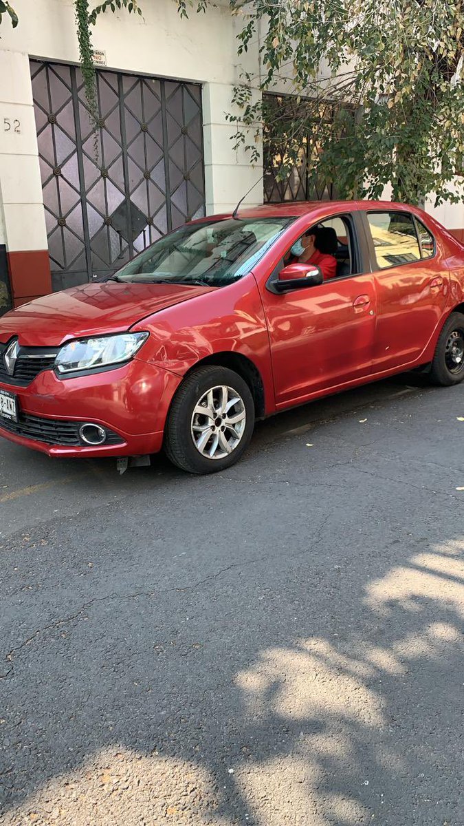 Fernandajos_'s tweet photo. SEÑORES DE @DiDi_Mexico  SOLICITO RESPUESTA DEL SERVICIO QUE SOLICITÉ HOY DE DIDI ENTREGA Y EL PAQUETE ENVIADO NO FUE ENTREGADO EN EL DOMICILIO #ROBOENDIDI LLAMÉ Y ME DICEN QUE USTEDES COMO @DiDi_Mexico NO SE HACEN RESPONSABLES, USTEDES CONTRATAN A LOS CONDUCTORES?? @Profeco https://t.co/LAfoIRO17q