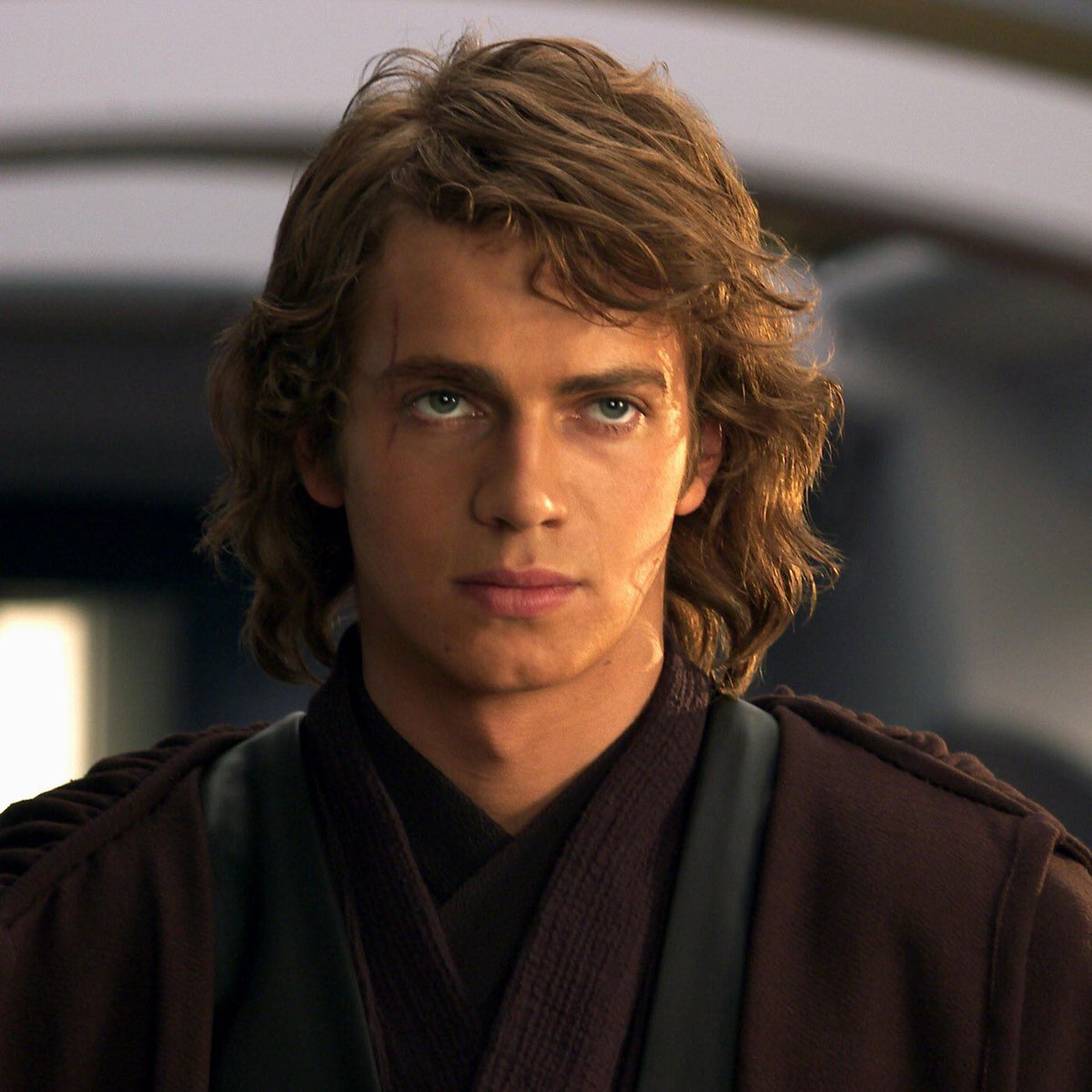 BREAKING: Hayden Christensen will be reprising his role as Anakin Skywalker in Spider-Man 3!