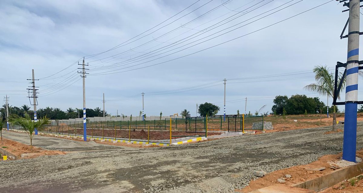 YeshDevelopers's tweet image. Well Developed Plots Ready For Sale in Mysore.

Are you in Mysore? Schedule a free site visit now at yesh.in or Call now 9742727000 for more info.

#mysore #plots #villas #bangalore #yeshdevelopers #hubli