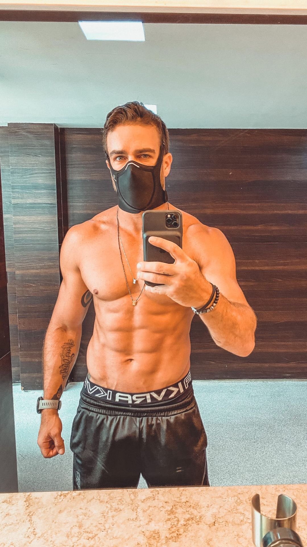 manda nudes on X: Erasmo Viana t.coCaNjPoT1N8  X