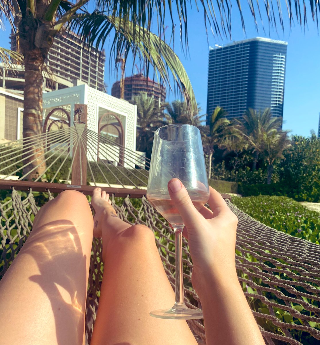 CatKennedy17's tweet photo. I know all of UK is in Dubai... I am too #Dubai #oneandonly #driftbeach https://t.co/bqjrHy85aY