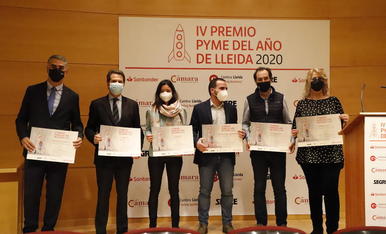 FS1968's tweet photo. @amicsdelalletja 
Podeu fer difusió d'això si us plau?
Cambra comerç Lleida: "Premio Pyme del año"
Quin problema tenen amb el catal��? https://t.co/sGPSbVoJoN