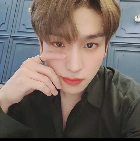 Ashtiny_'s tweet photo. @Felfi0 Si, es Sangyeon https://t.co/saSiea00d8