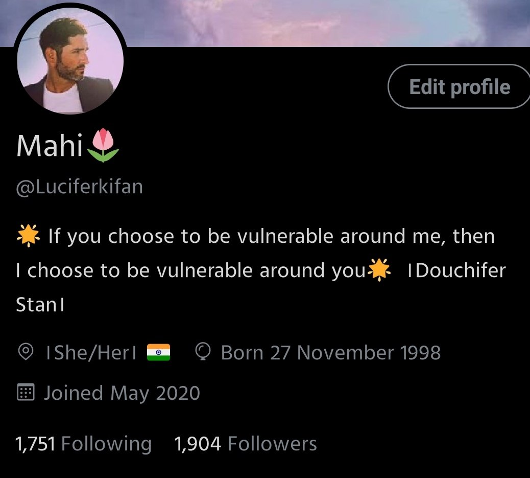 Because I am not very active I didn't even notice I got 1.9k followers.. thank y'all so much for still being with me ❤️🥺.. love you all🥰😘❤️